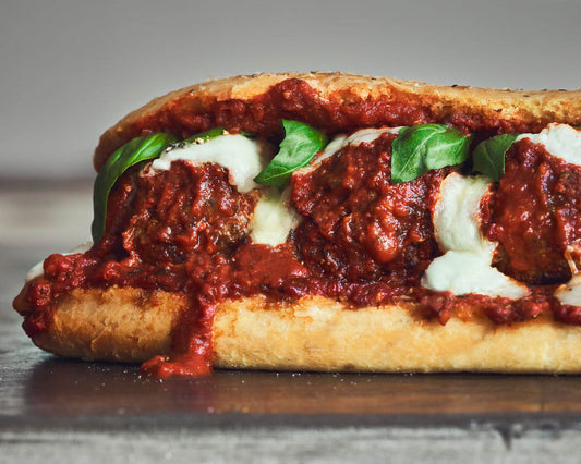 Sándwich de Albóndigas con Parmesano